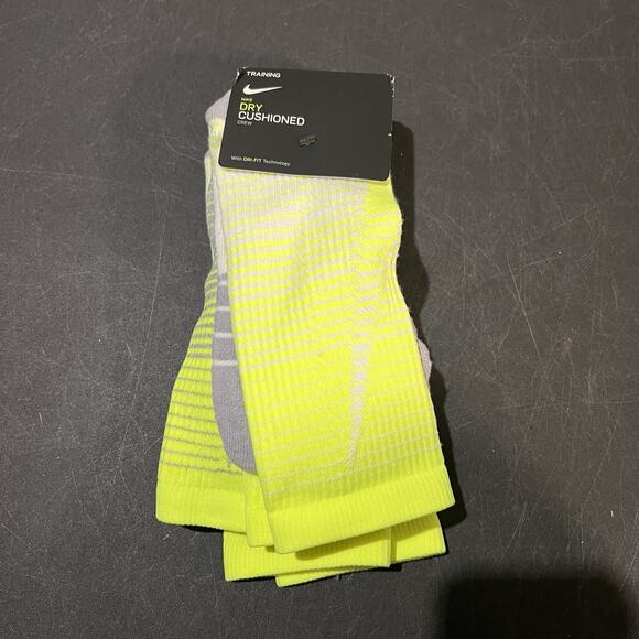 Nike Dry Crew Training Socks Adult One Size Volt Yellow HBR Swoosh Mid Calf Sock - Picture 1 of 4